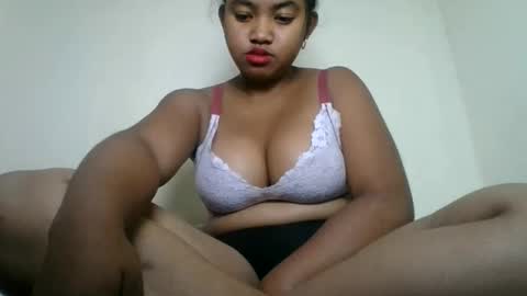 Snapshot of aariciah chatting on 27, 4, 2026 aariciah online show from 27, 4, 2026