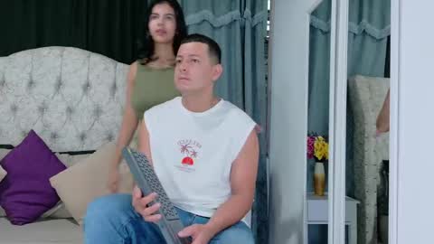 Snapshot of aaron_and_samanta chatting on 12, 12, 2024 Aaron Samanta online show from 12, 12, 2024