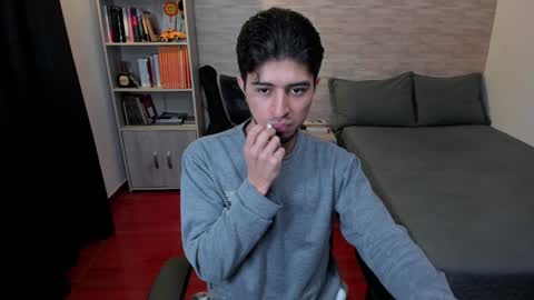 Aaron online show from 5, 1, 2025