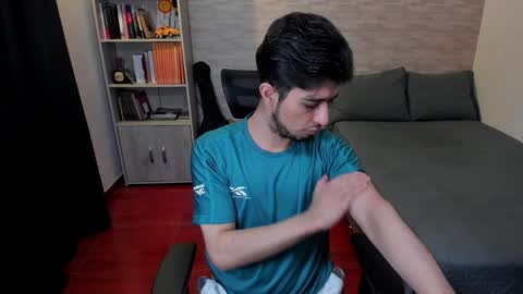 Aaron online show from 7, 1, 2025