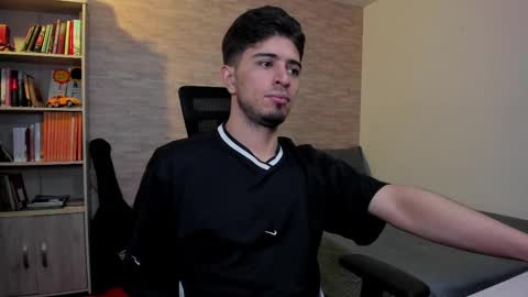 Aaron online show from 6, 3, 2025