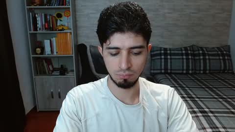 Aaron online show from 27, 10, 2025