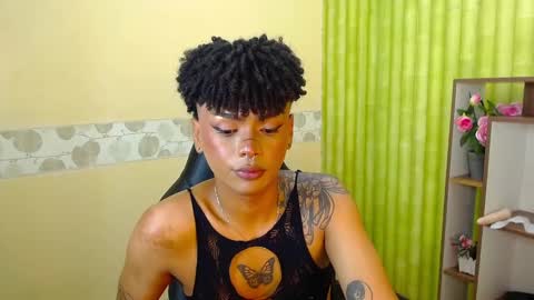 Snapshot of aaronbakers chatting on 5, 1, 2025 im NiallDun online show from 5, 1, 2025