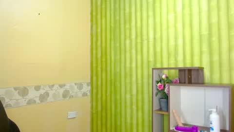 Snapshot of aaronbakers chatting on 8, 1, 2025 im NiallDun online show from 8, 1, 2025