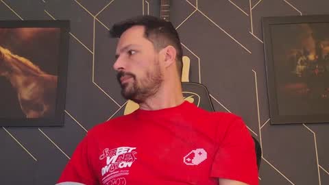 Snapshot of aaronbomer chatting on 4, 2, 2025 Aaron online show from 4, 2, 2025