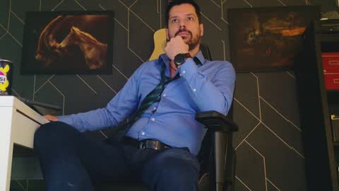 Snapshot of aaronbomer chatting on 5, 2, 2025 Aaron online show from 5, 2, 2025