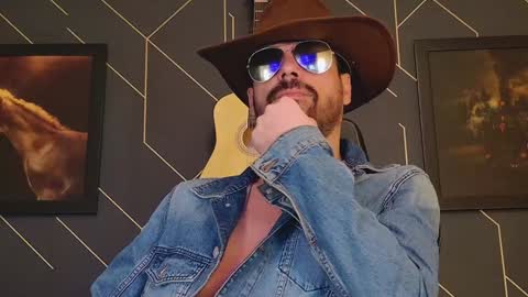 Snapshot of aaronbomer chatting on 6, 2, 2025 Aaron online show from 6, 2, 2025