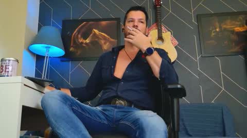 Snapshot of aaronbomer chatting on 22, 9, 2025 Aaron online show from 22, 9, 2025