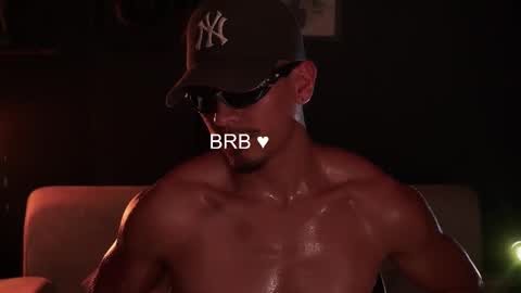 Snapshot of aaronfox_ chatting on 20, 11, 2025 AARON online show from 20, 11, 2025