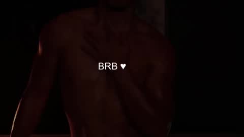 Snapshot of aaronfox_ chatting on 2, 12, 2025 AARON online show from 2, 12, 2025