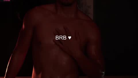 Snapshot of aaronfox_ chatting on 16, 12, 2025 AARON online show from 16, 12, 2025