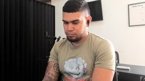 Snapshot of aaronhunter__ chatting on 14, 2, 2026 ig aaron hunter123 online show from 14, 2, 2026