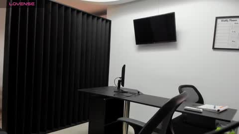 Snapshot of aaronhunter__ chatting on 9, 3, 2026 ig aaron hunter123 online show from 9, 3, 2026