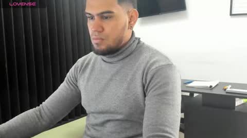 Snapshot of aaronhunter__ chatting on 12, 3, 2026 ig aaron hunter123 online show from 12, 3, 2026