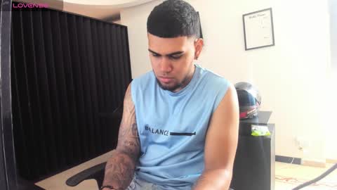 Snapshot of aaronhunter__ chatting on 21, 3, 2026 ig aaron hunter123 online show from 21, 3, 2026