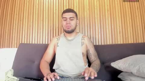 Snapshot of aaronhunter__ chatting on 22, 3, 2026 ig aaron hunter123 online show from 22, 3, 2026