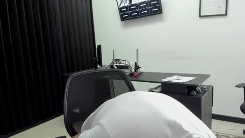 Snapshot of aaronhunter__ chatting on 8, 4, 2026 ig aaron hunter123 online show from 8, 4, 2026