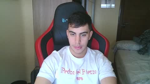 Snapshot of aaronlavine chatting on 7, 2, 2025 aaronlavine online show from 7, 2, 2025