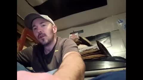 aaronshere888888 online show from 20, 3, 2026