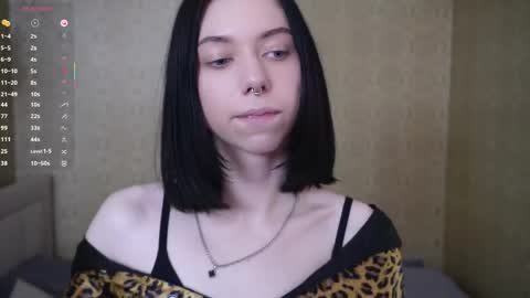 Snapshot of aasuwishh chatting on 6, 5, 2026 aasuwishh online show from 6, 5, 2026