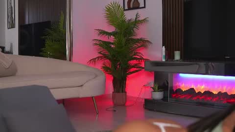 Snapshot of abbela_white chatting on 25, 7, 2026 Alexa online show from 25, 7, 2026