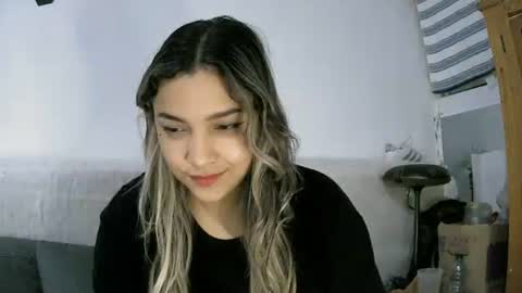 Snapshot of abbie_23 chatting on 4, 4, 2026 Abbie cute online show from 4, 4, 2026