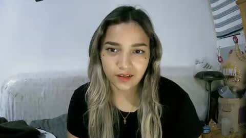 Snapshot of abbie_23 chatting on 7, 4, 2026 Abbie cute online show from 7, 4, 2026