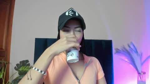 Abbie Joness online show from 28, 11, 2025