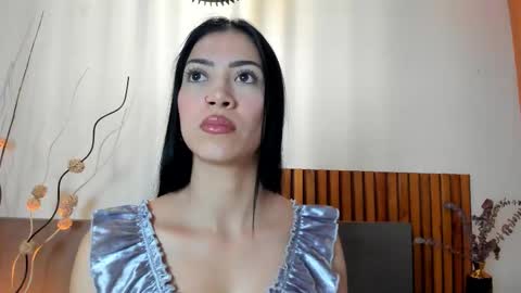 Abbie Joness online show from 18, 12, 2025