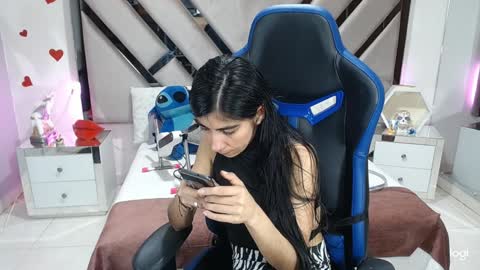 Snapshot of abby_sexyxx chatting on 1, 2, 2025 abby sexyxx online show from 1, 2, 2025