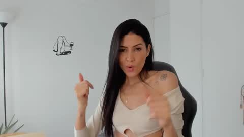 Snapshot of abbyada chatting on 19, 2, 2025 Laura online show from 19, 2, 2025