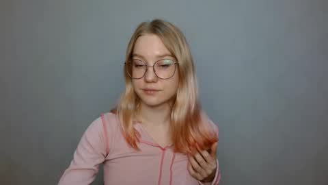 Snapshot of abbymoore__ chatting on 12, 1, 2025 Abby Lovense is active online show from 12, 1, 2025