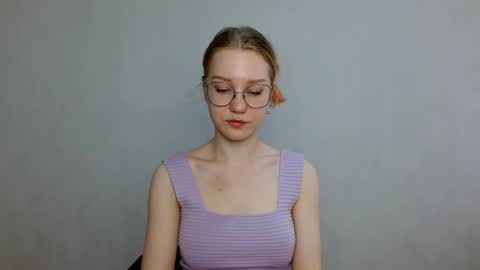 Snapshot of abbymoore__ chatting on 7, 3, 2025 Abby Lovense is active online show from 7, 3, 2025