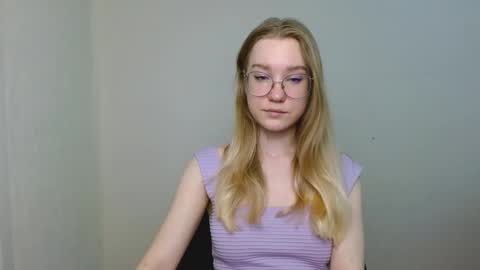 Snapshot of abbymoore__ chatting on 19, 2, 2026 Abby Lovense is active online show from 19, 2, 2026