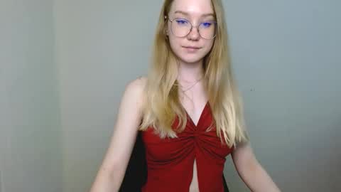 Abby Lovense is active online show from 11, 3, 2026
