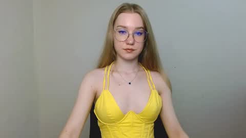 Snapshot of abbymoore__ chatting on 18, 7, 2026 Abby Lovense is active online show from 18, 7, 2026