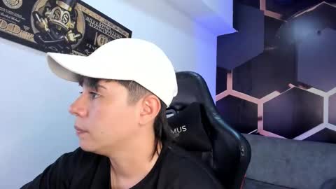 Abby Smith online show from 17, 11, 2025