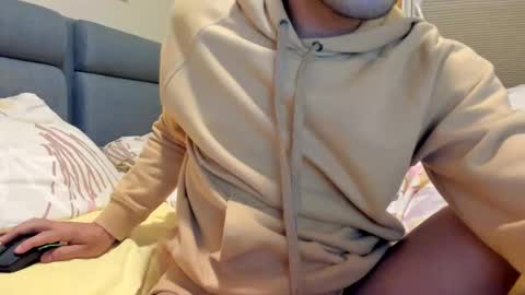 Independence model AbelAsburgo online show from 13, 9, 2025