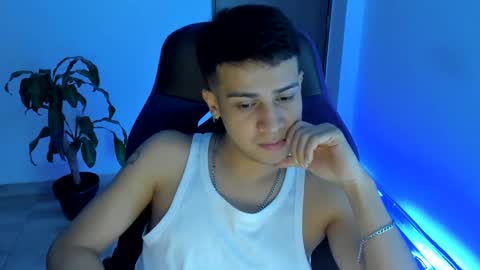 Independence model AbelAsburgo online show from 7, 11, 2025