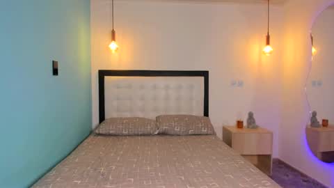  Abella and Kendra  online show from 25, 9, 2025