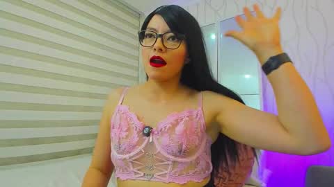 Snapshot of abellaskins chatting on 8, 3, 2026 Sophia online show from 8, 3, 2026