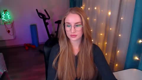 Snapshot of abigail_flex chatting on 8, 12, 2024 Anna online show from 8, 12, 2024