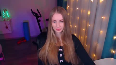 Snapshot of abigail_flex chatting on 13, 1, 2025 Anna online show from 13, 1, 2025