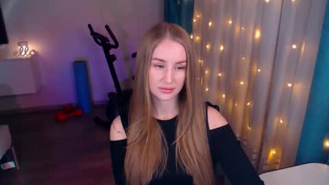 Snapshot of abigail_flex chatting on 16, 1, 2025 Anna online show from 16, 1, 2025