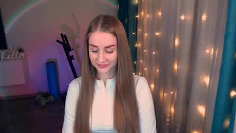 Snapshot of abigail_flex chatting on 28, 2, 2025 Anna online show from 28, 2, 2025