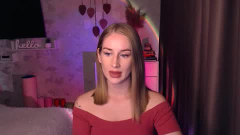 Snapshot of abigail_flex chatting on 13, 10, 2025 Anna online show from 13, 10, 2025