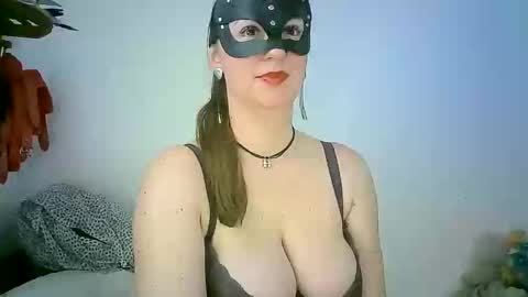 Snapshot of abigailove4u chatting on 10, 3, 2025 GoldenFish online show from 10, 3, 2025