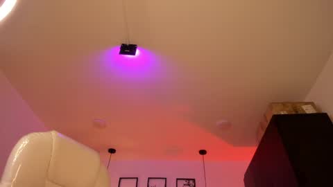 Abigail online show from 8, 2, 2025