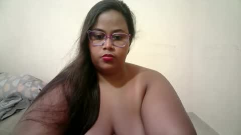 Snapshot of abril__ass chatting on 6, 4, 2026 abril__ass online show from 6, 4, 2026