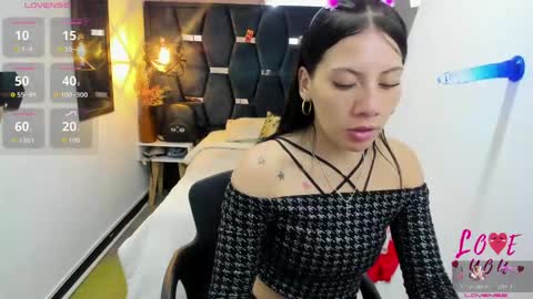 Snapshot of abril_fox__ chatting on 9, 4, 2026 Abril Fox online show from 9, 4, 2026